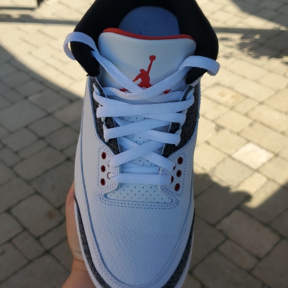 AIR JORDAN 3 RETRO SE - Picture 4 of 8